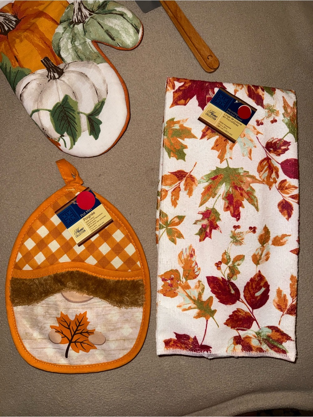 Fall Kitchen Set - Picture 3 of 3